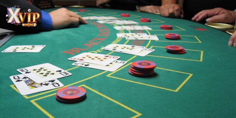 Cược bảo hiểm trong blackjack online có thể là con dao hai lưỡi.