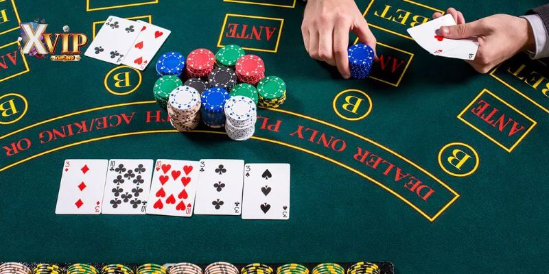 Hiểu rõ luật chơi riêng của bộ môn Poker.